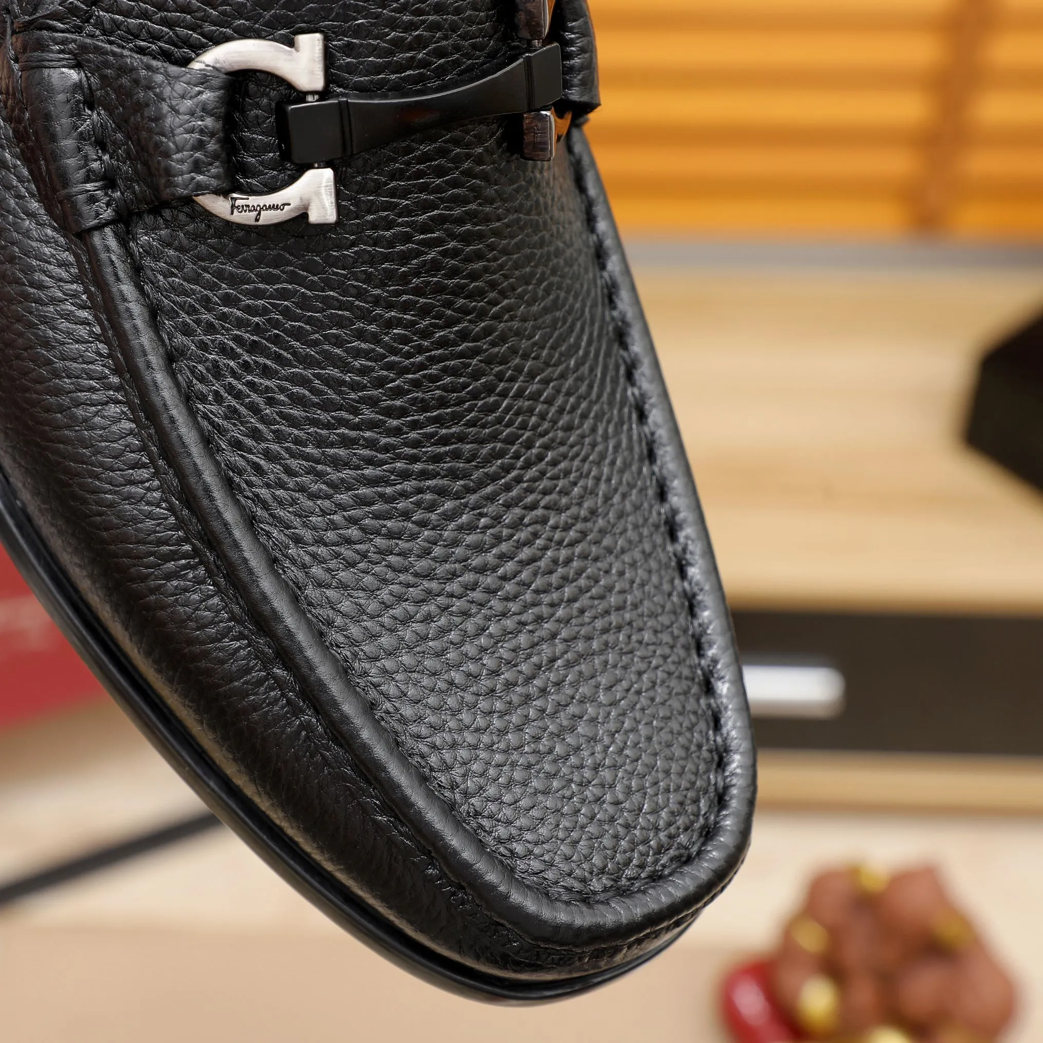 Men's shoes 💰540 🕷🕷🐂【Ferragamo】Ferragamo Popular fashion casual shoes🇨🇳Official website counter 1:1 production, original mold opening💯Good quality visible, imported high-end first-layer pebbled calfskin, water-dyed🐂leather lining🌿very clear texture, high-quality waterproof, non-slip and wear-resistant outsole🎋high quality and low price, truly handmade🍓black, coffee color, 2 colors available! Code number 38-45……